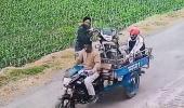 Amritpal got new clothes at gunpoint, fled on cart