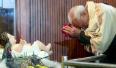 A First For Any PM! Modi At Christmas