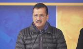 Kejriwal promises Rs 18k a mnth for Hindu, Sikh priests