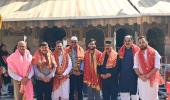 Cong sacks Himachal secretary in bid to end rebellion