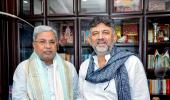 What DKS served Siddaramaiah at their breakfast meet