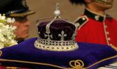 How much wealth did UK loot from India