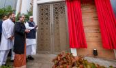 Sonia inaugurates Cong's new HQ, Narasimha Rao honored