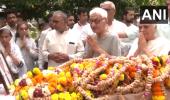 Father performs last rites of AI 171 pilot Capt Sabharwal