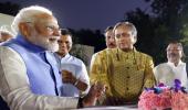 Cong distances itself from Tharoor's article lauding PM