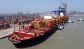Pak bans Indian ships after New Delhi's fresh sanctions