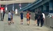 French Prez jogs in Mumbai, pays tribute to 26/11 victims