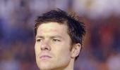 Liverpool agree to sell Xabi Alonso to Real