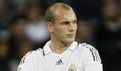 Sneijder digs in his heels at Real Madrid