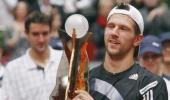 Melzer upsets Cilic to win Vienna Open