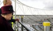 Queen plants first tree at 2012 Olympics site