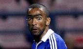 Chelsea's Bosingwa out for three months