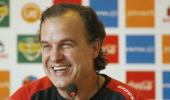 Bielsa marks Chile's team, political leaders