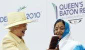 India handed 2010 Commonwealth Games baton