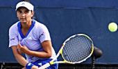 Pennetta whitewashes Sania to enter third round