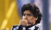 Argentines struggle to keep faith in Maradona