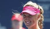 Azarenka cruises past Sharapova in Stanford