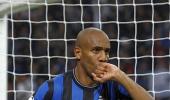 Inter set to keep Maicon, cool on Mascherano