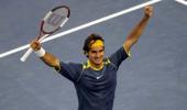 Federer digs deep to beat Istomin at Swiss Indoors in Basel