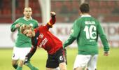 Leverkusen sweep past Mainz for top spot