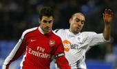 EPL: Fabregas keeps Arsenal in title race