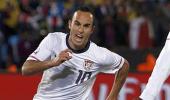 Man City express interest in Donovan