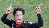 Man United frontrunner in Ozil bid?