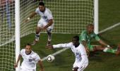 US squeeze through with late goal vs Algeria