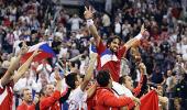 Tipsarevic steers Serbia into Davis Cup final