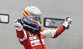 Alonso holds off Vettel for Singapore win