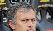 Barca refuse to file complaint against Mourinho