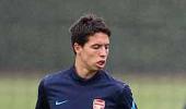 Arsenal agree to sell Nasri to Man City