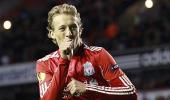 Liverpool's Lucas out for rest of the season with knee injury