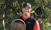 Tiger ends two-year title drought with Chevron win