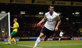 Brilliant Bale keeps Spurs in touch with Man City, United