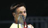 Soderling beats Tsonga to retain Rotterdam title