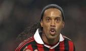 Ronaldinho signs for Brazil's Flamengo, says club