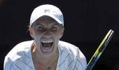 Kuznetsova dashes Henin hopes of Melbourne title