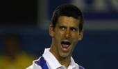 Djokovic stuns Federer to enter final