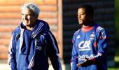 'France should not pick Evra again'