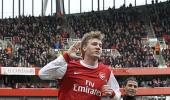 FA Cup: Fulham crush Spurs, Arsenal scrape through