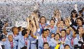 Forlan scores two as Uruguay win Copa America