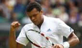 Tsonga rallies to shock Federer