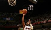 Wade shines as Heat burn Celtics in opener