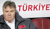 Hiddink contract ended after Turkey Euro exit