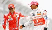 Hamilton hugs Massa to end feud