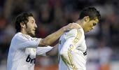 Real thrash Osasuna, have 6-point lead over Barca