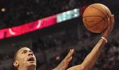 NBA: Rose withers but Bulls top Heat