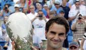 Federer defeats Djokovic for sixth title this year