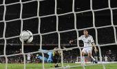 Valdes error keeps Real in hunt for Super Cup